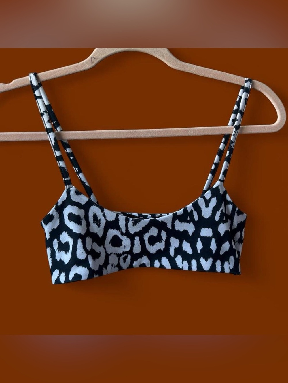 PrettyLittleThing Black and White Leopard-Print Bikini Top